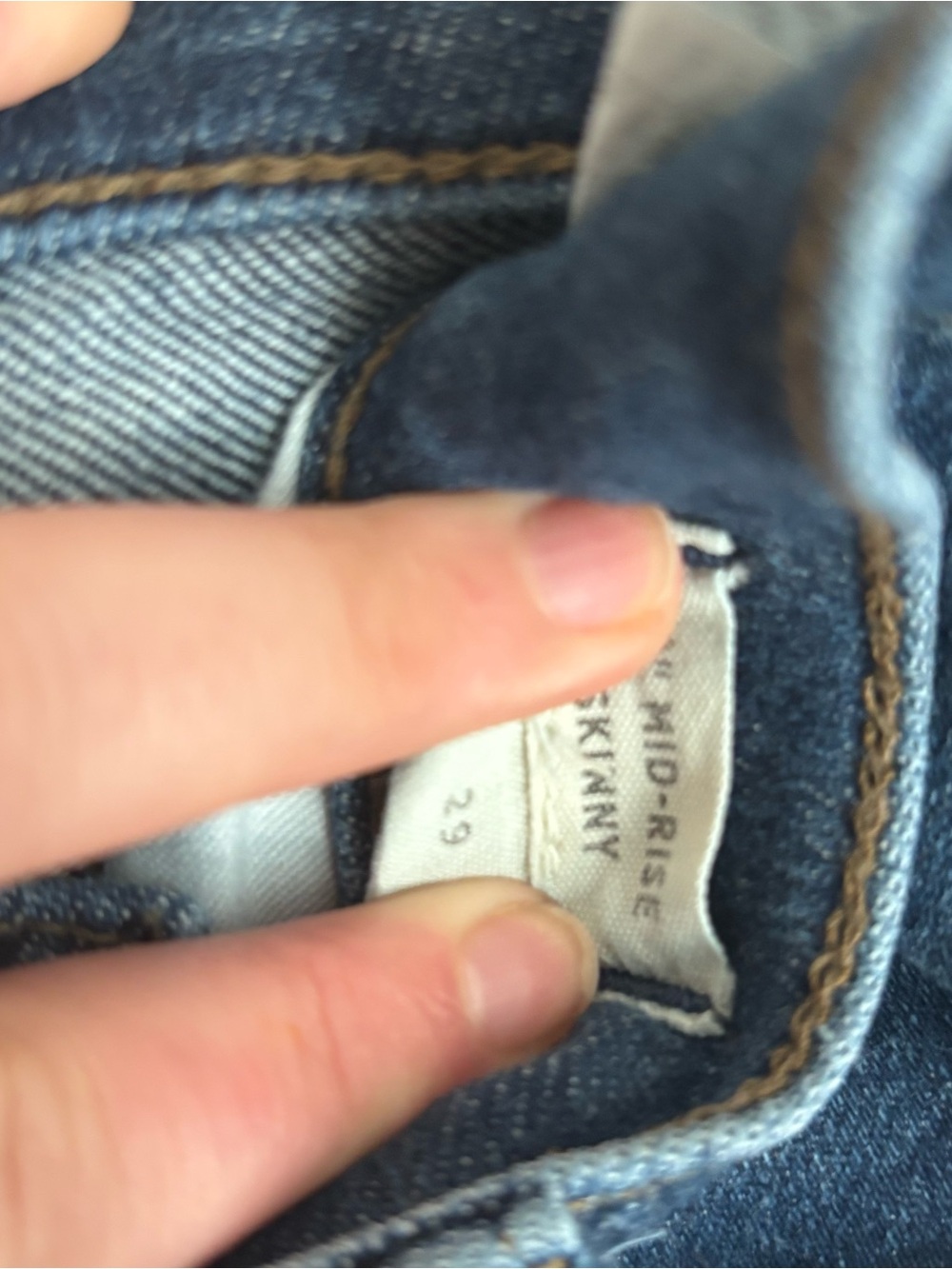 Madewell Mid-Rise Skinny Jeans — Size 29 - Picture 6 of 9